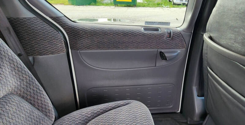 2000 Dodge Caravan SE