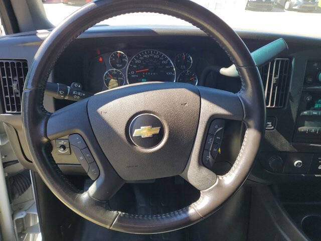 2023 Chevrolet Express 2500