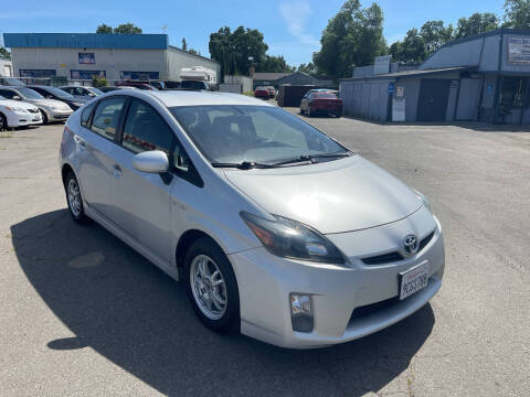 2011 Toyota Prius Two