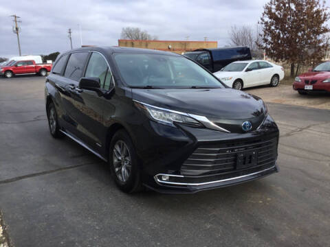 2021 Toyota Sienna for sale at Bruns & Sons Auto in Plover WI