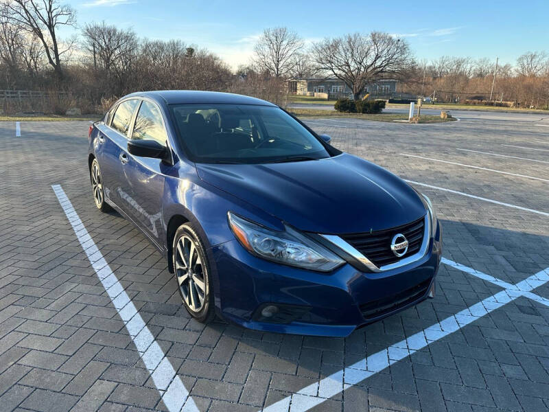 2017 Nissan Altima for sale at Abe's Auto LLC in Lexington KY