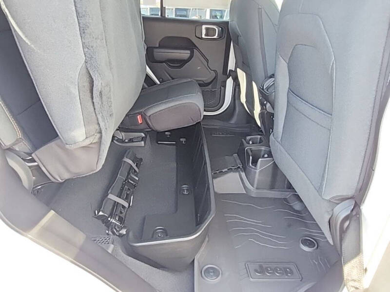 2026 Jeep Gladiator Willys