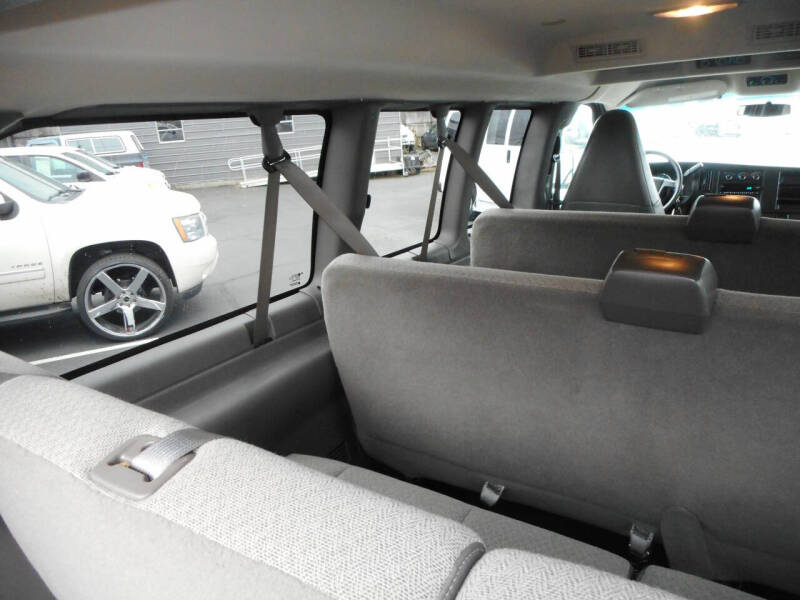 2017 Chevrolet Express LT 3500
