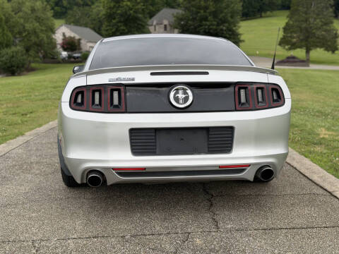 2013 Ford Mustang V6