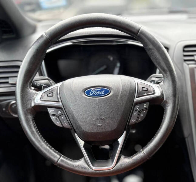 2020 Ford Fusion Titanium