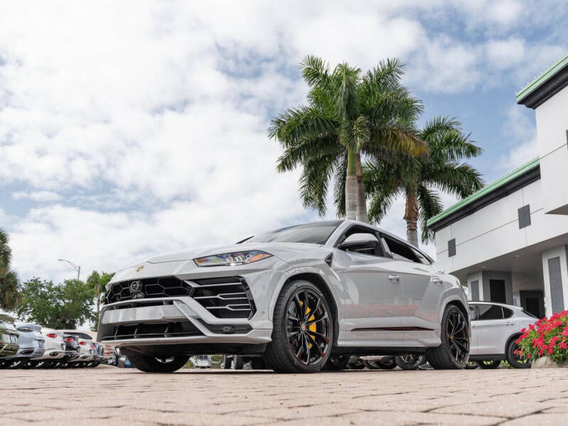 2022 Lamborghini Urus