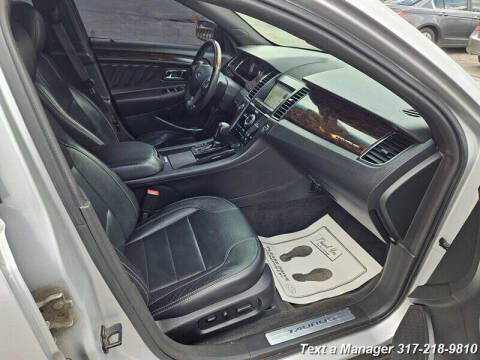 2017 Ford Taurus Limited