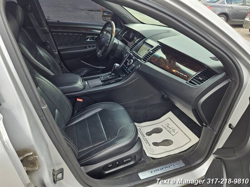 2017 Ford Taurus Limited