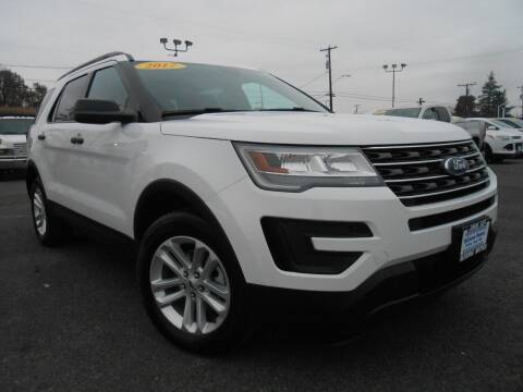 2017 Ford Explorer for sale at McKenna Motors in Union Gap WA