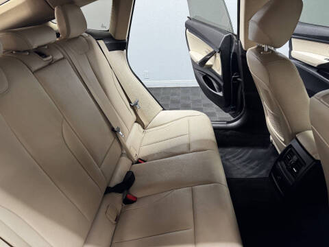 2015 BMW 3 Series 328i xDrive Gran Turismo