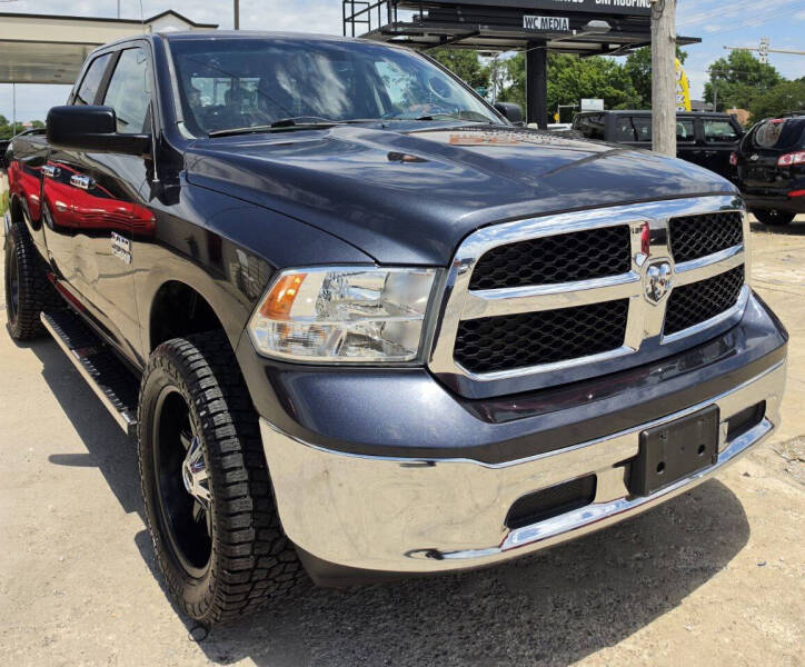2016 RAM 1500 SLT