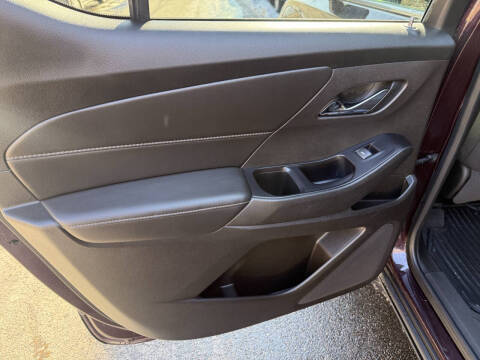 2018 Chevrolet Traverse LT Cloth