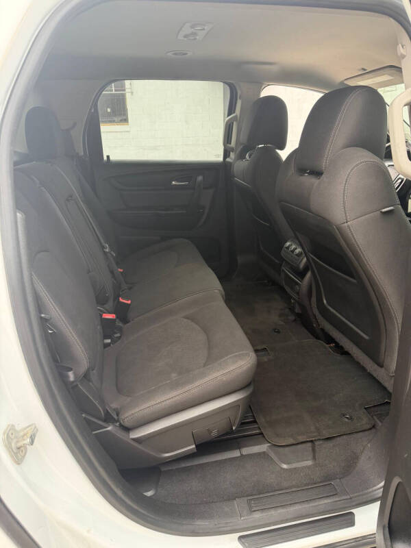 2016 GMC Acadia SLE-1