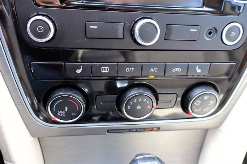 2014 Volkswagen Passat