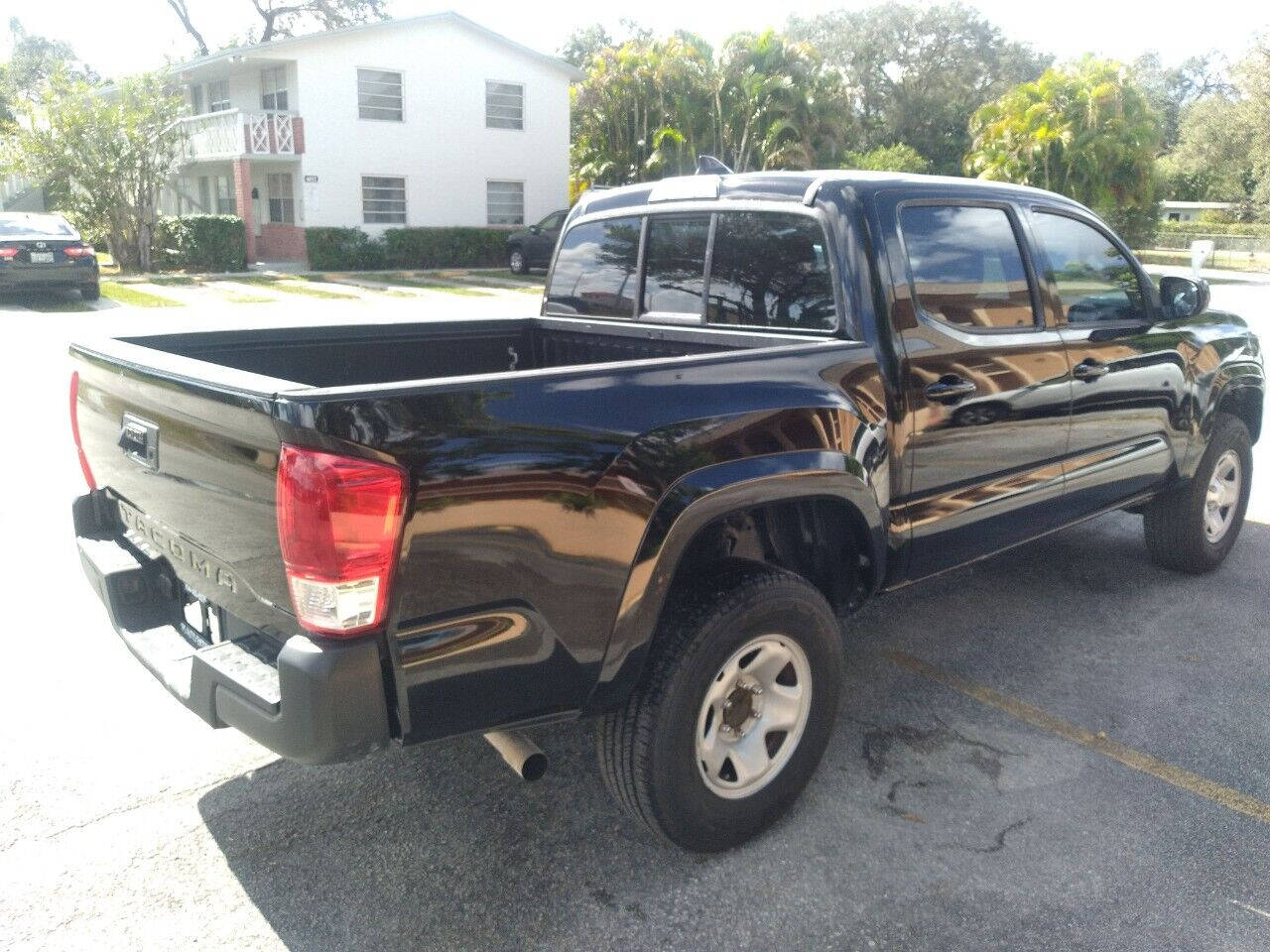 2017 Toyota Tacoma Pickup - $22,999