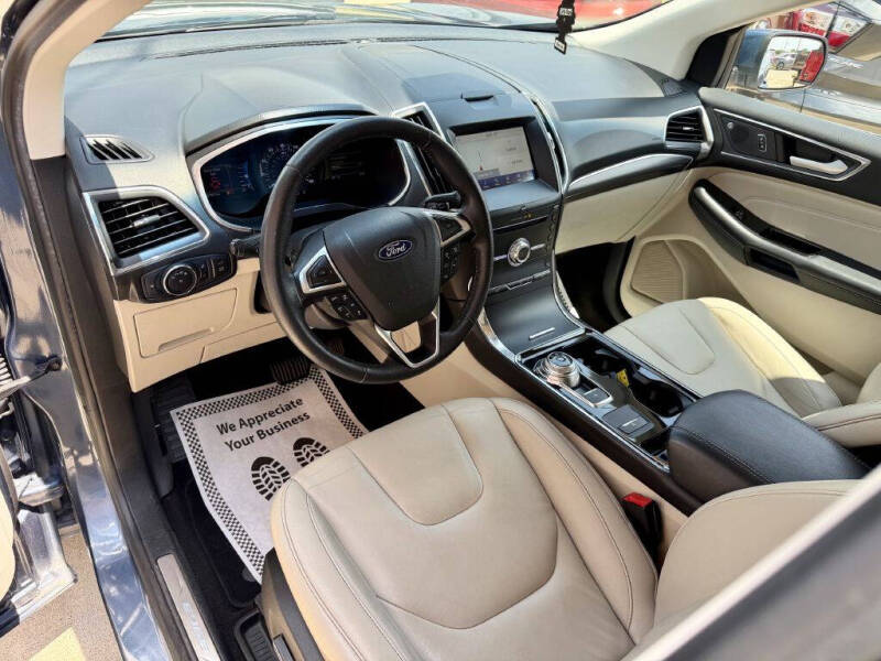 2019 Ford Edge Titanium