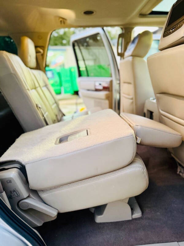 2014 Lincoln Navigator