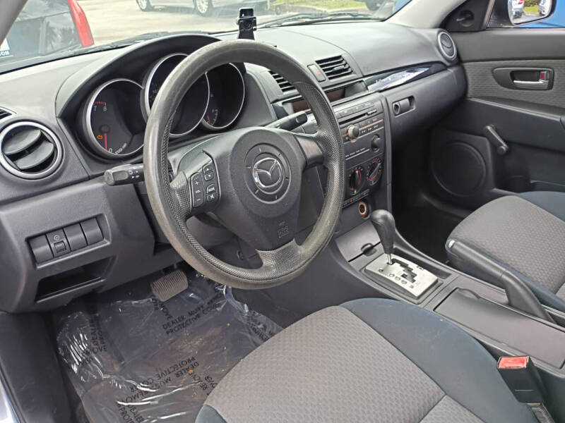 2005 Mazda MAZDA3 i
