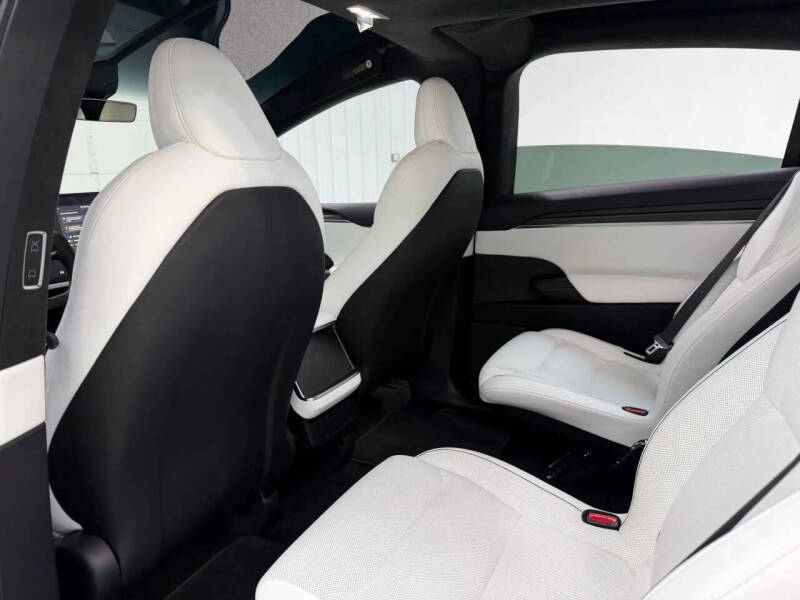 2023 Tesla Model X Plaid