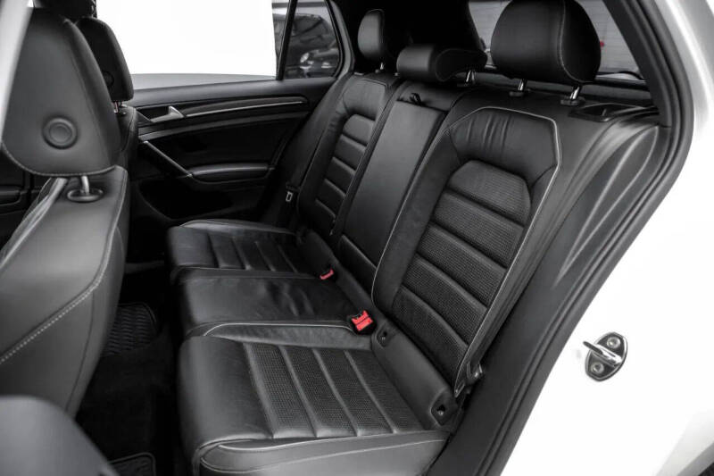 2019 Volkswagen Golf R 4Motion