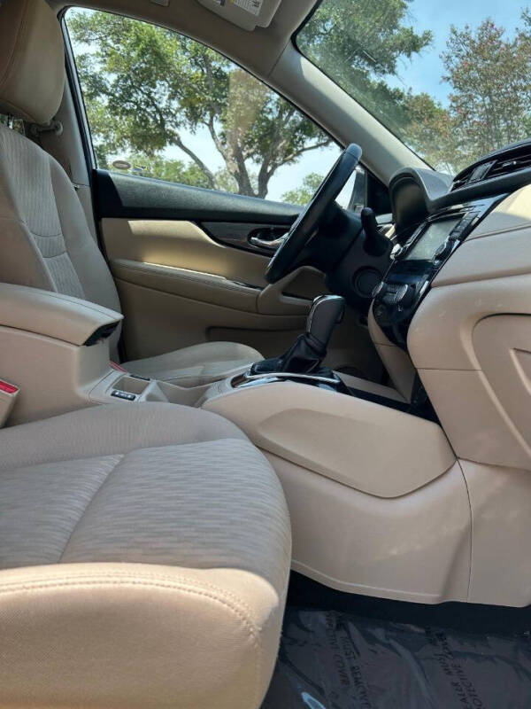 2017 Nissan Rogue S