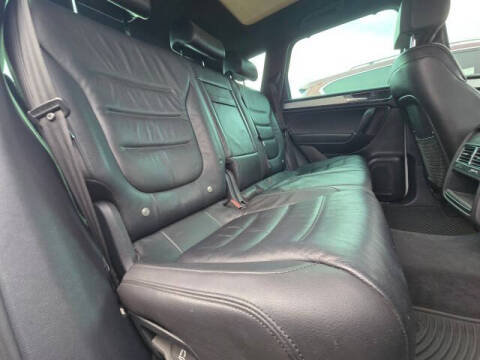 2017 Volkswagen Touareg V6 Wolfsburg