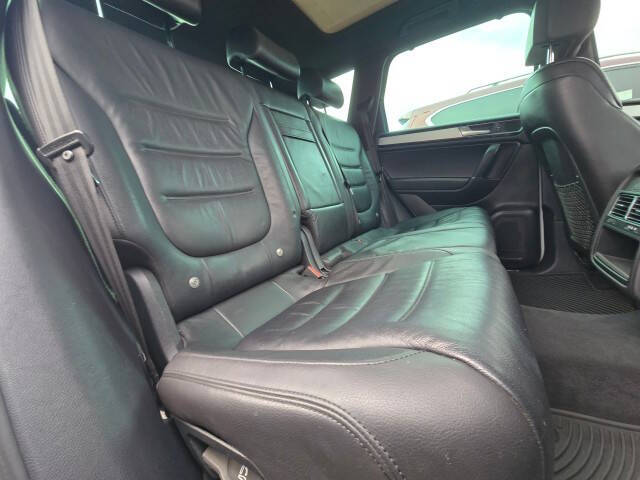 2017 Volkswagen Touareg V6 Wolfsburg