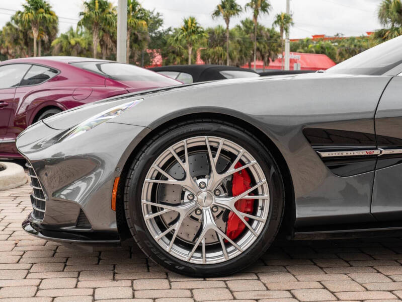 2025 Aston Martin Vanquish