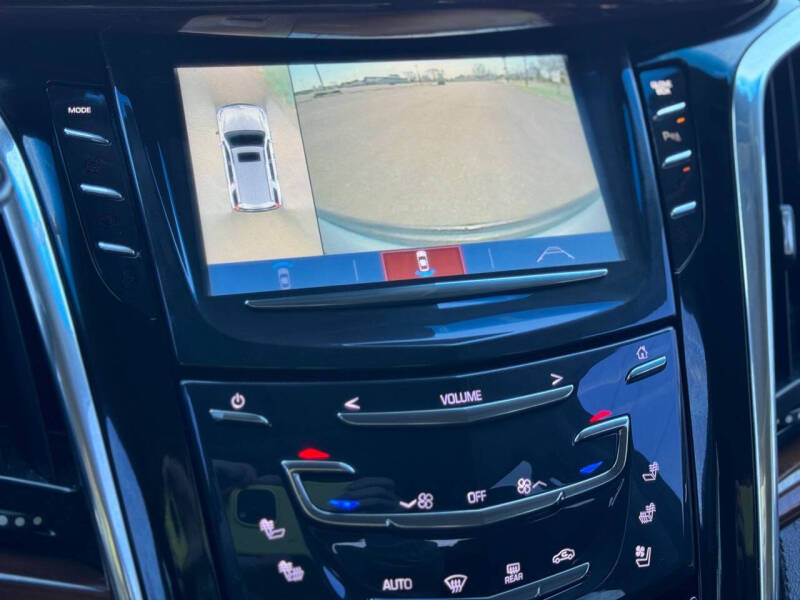 2018 Cadillac Escalade Luxury