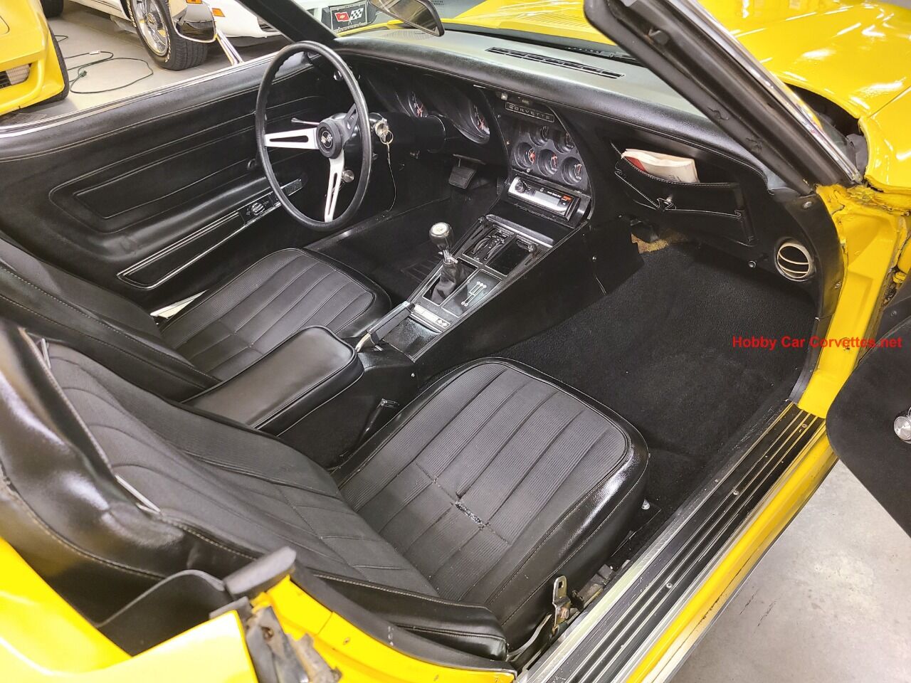 1974 Chevrolet Corvette 26