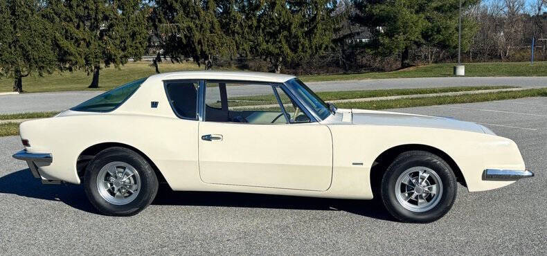 1963 Studebaker Avanti
