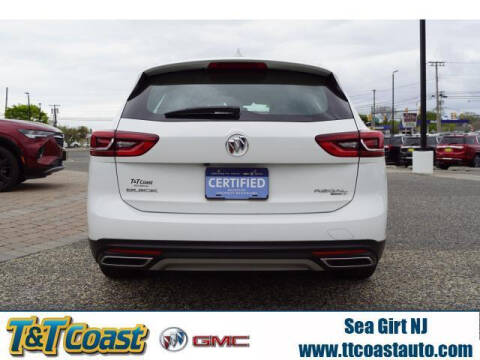 2018 Buick Regal TourX Essence