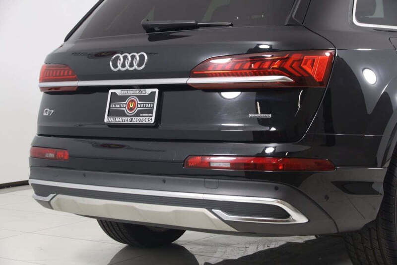 2022 Audi Q7 quattro Premium Plus 55 TFSI