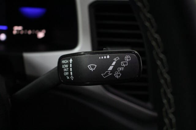 2022 Volkswagen Atlas Cross Sport SE 4Motion