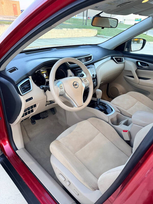 2015 Nissan Rogue SV