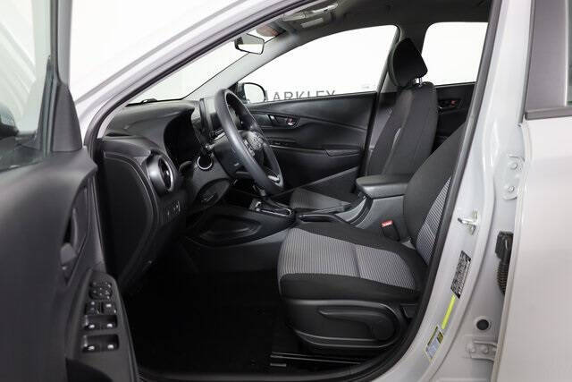 2022 Hyundai Kona SE