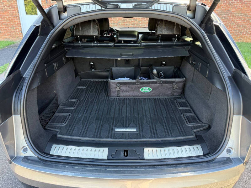 2021 Land Rover Range Rover Velar P250 R-Dynamic S