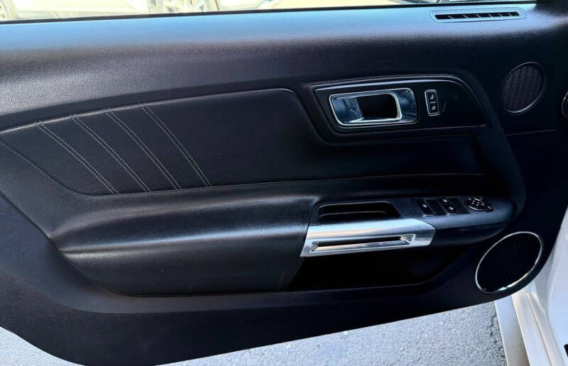 2016 Ford Mustang EcoBoost Premium