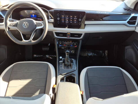 2026 Volkswagen Taos SE