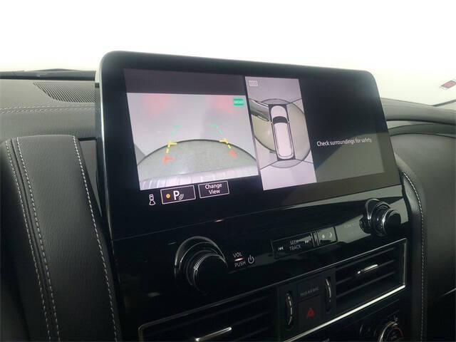 2022 Infiniti QX80 Luxe