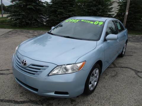 2009 Toyota Camry for sale at Richfield Car Co in Hubertus WI