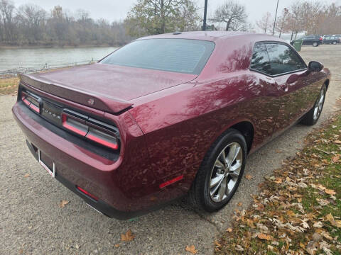 2021 Dodge Challenger SXT
