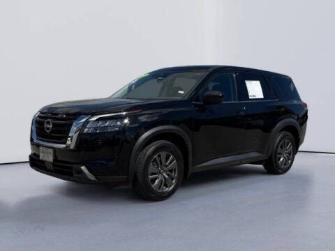 2024 Nissan Pathfinder S
