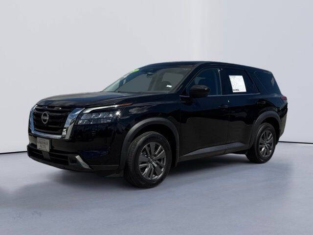 2024 Nissan Pathfinder S