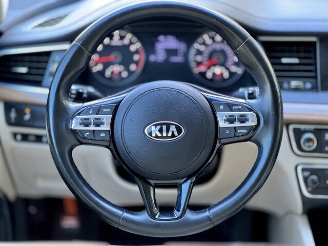 2019 Kia Cadenza Premium