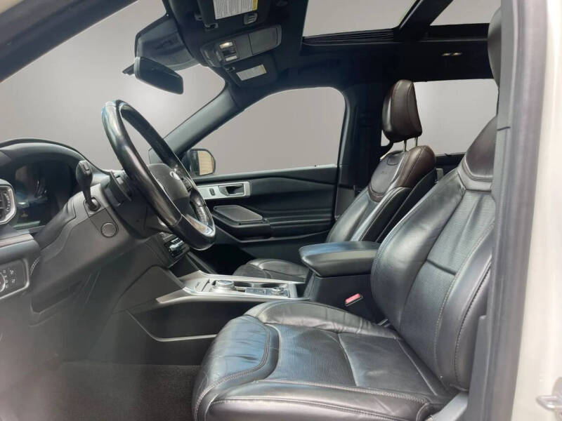 2020 Ford Explorer Platinum