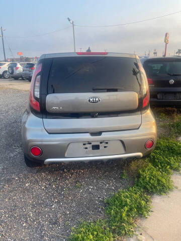 2018 Kia Soul +