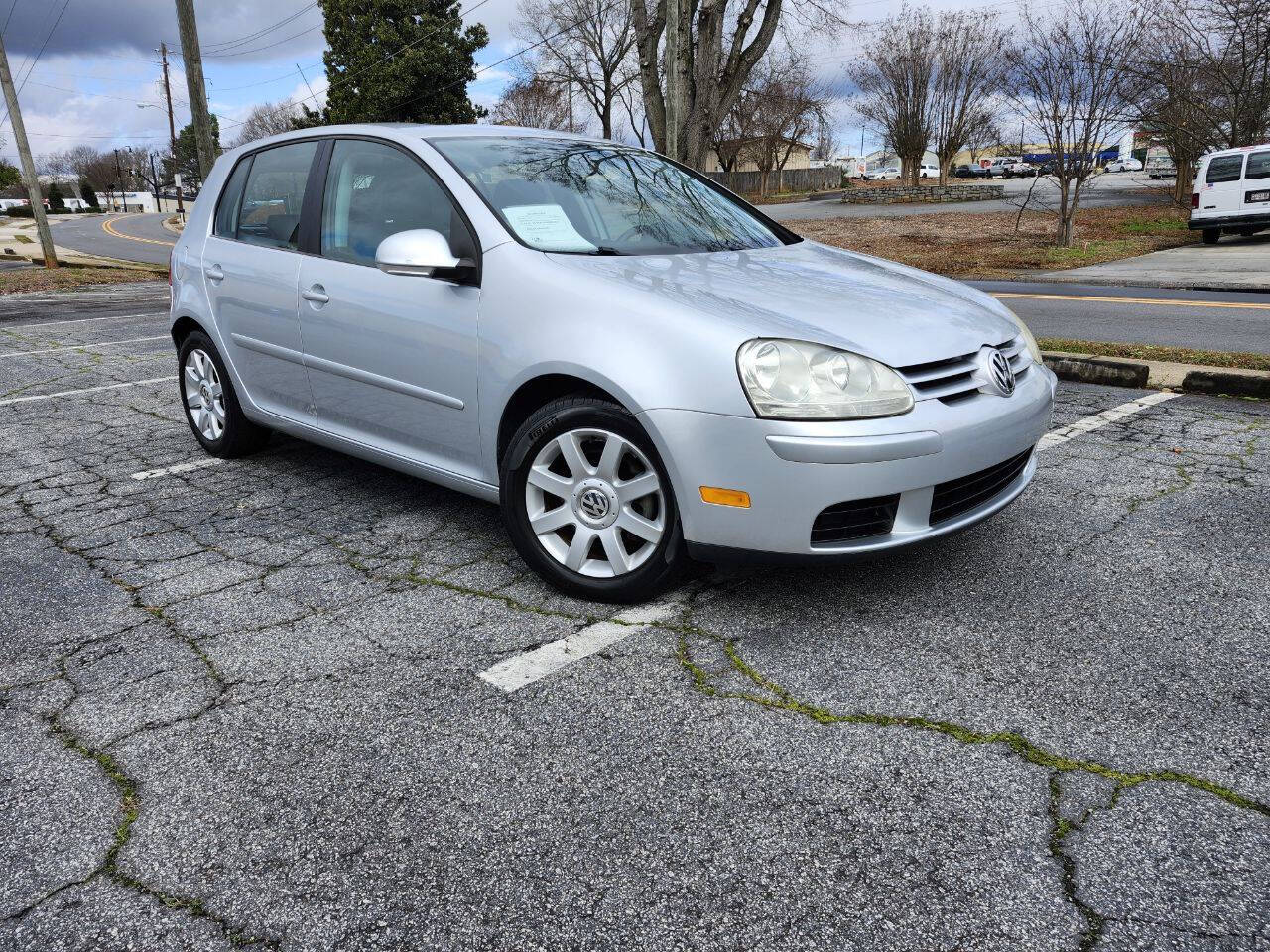 2006 Volkswagen Rabbit 4dr Hatchback with Automatic