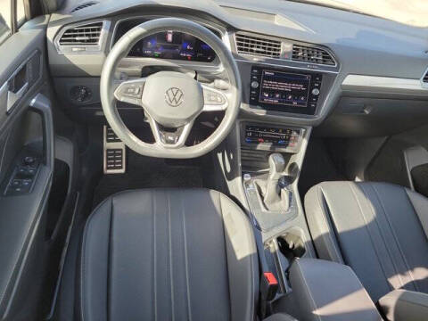 2023 Volkswagen Tiguan SE R-Line Black