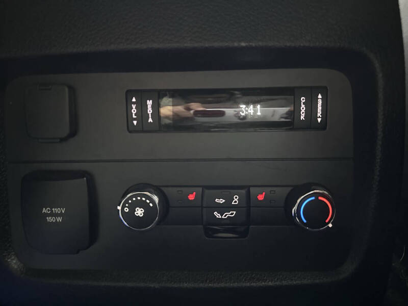 2017 Lincoln Navigator Select